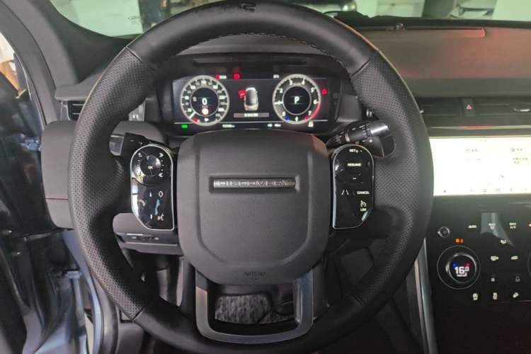 Used Land Rover Discovery Sport 2021 249 PS R-Dynamic S Performance Edition Steering Wheel