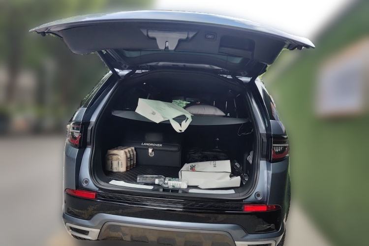 Used Land Rover Discovery Sport 2021 249 PS R-Dynamic S Performance Edition Trunk