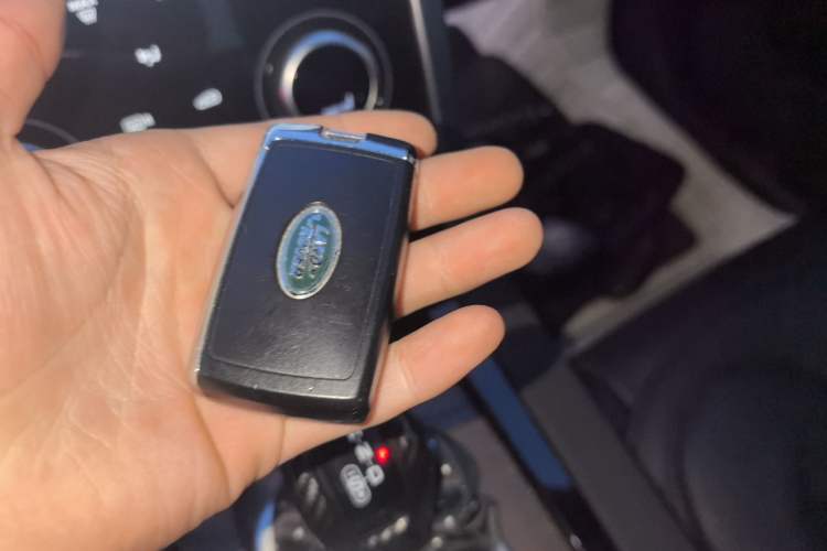 Used Land Rover Discovery Sport 2021 249 PS R-Dynamic S Performance Edition Vehicle Key