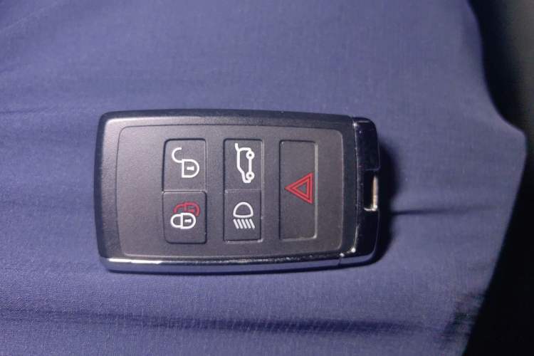 Used Land Rover Discovery Sport 2021 249 PS R-Dynamic S Performance Edition Vehicle Key