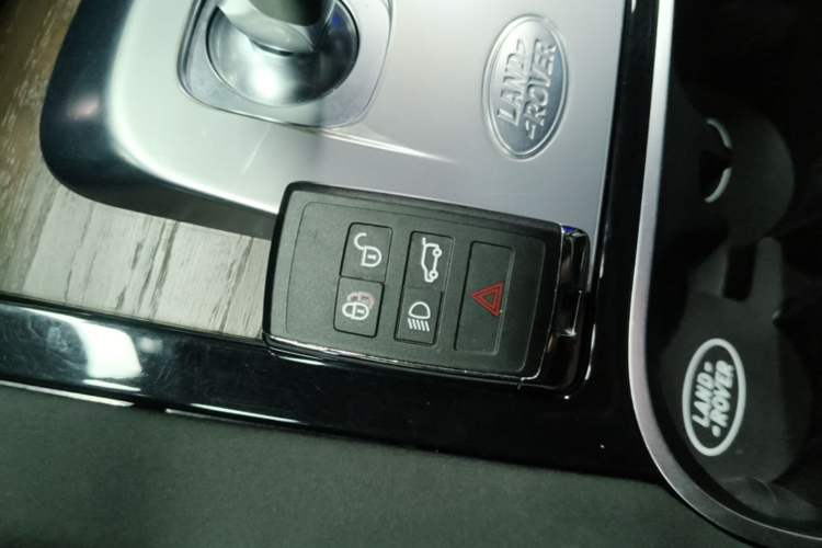 Used Land Rover Discovery Sport 2021 249 PS R-Dynamic S Performance Edition Vehicle Key