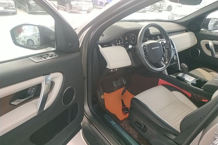 Used Land Rover Discovery Sport 2021 249 PS R-Dynamic S Performance Edition Driver Seat