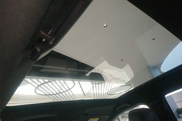 Used Land Rover Discovery Sport 2021 249 PS R-Dynamic S Performance Edition Headliner