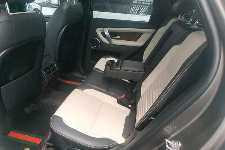 Used Land Rover Discovery Sport 2021 249 PS R-Dynamic HSE Luxury Custom Edition Left Rear Seat