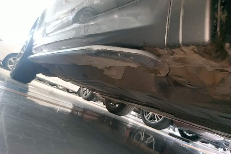 Used Land Rover Discovery Sport 2021 249 PS R-Dynamic HSE Luxury Custom Edition Right Side Sill