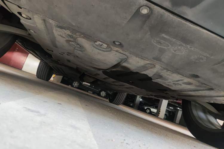 Used Land Rover Discovery Sport 2021 249 PS R-Dynamic S Performance Edition Chassis Front