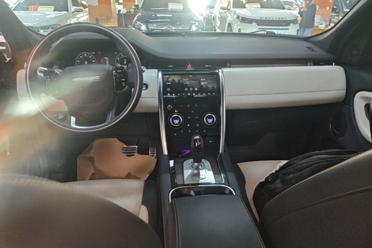 Used Land Rover Discovery Sport 2021 249 PS R-Dynamic HSE Luxury Custom Edition Center Console