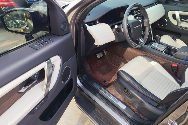 Used Land Rover Discovery Sport 2021 249 PS R-Dynamic HSE Luxury Custom Edition Driver Seat