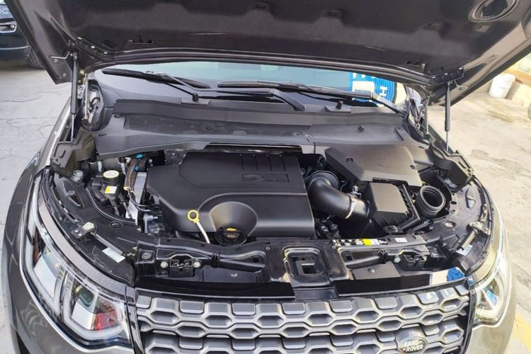 Used Land Rover Discovery Sport 2021 249 PS R-Dynamic HSE Luxury Custom Edition Engine Bay