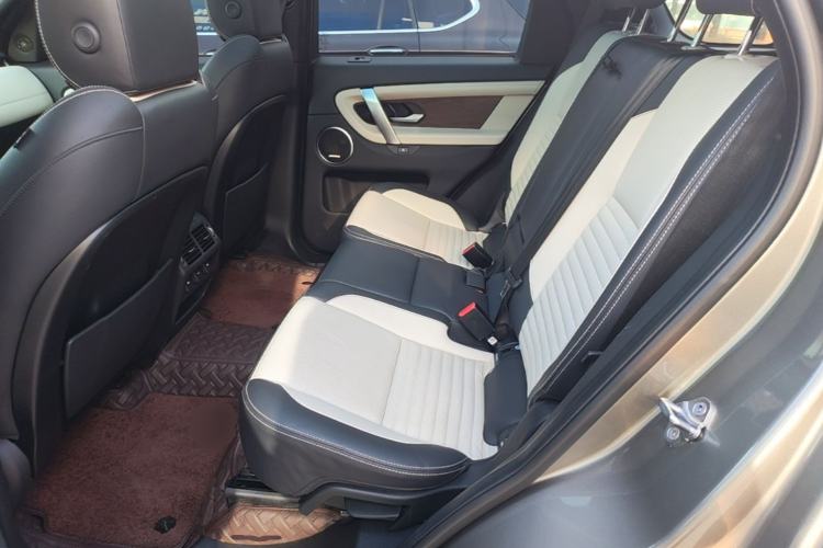 Used Land Rover Discovery Sport 2021 249 PS R-Dynamic HSE Luxury Custom Edition Left Rear Seat