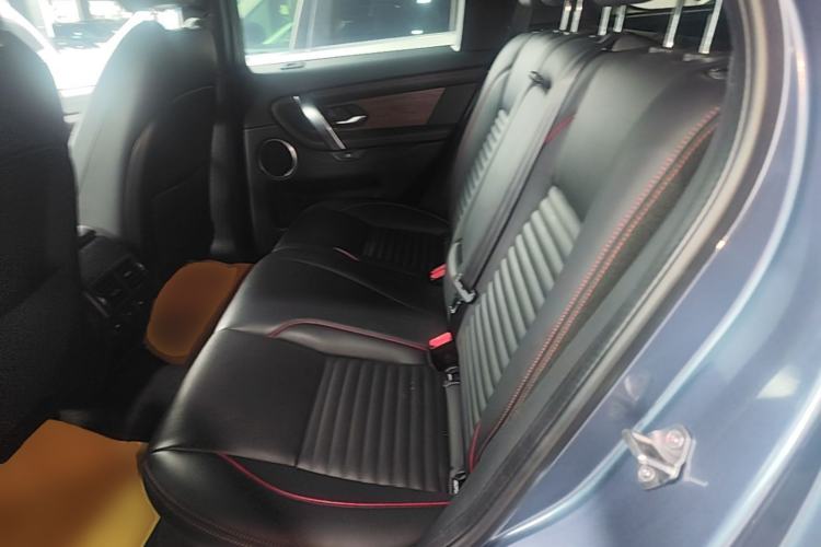 Used Land Rover Discovery Sport 2021 249 PS R-Dynamic S Performance Edition Left Rear Seat