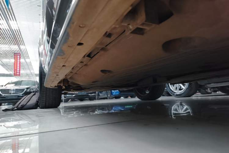 Used Land Rover Discovery Sport 2021 249 PS R-Dynamic HSE Luxury Custom Edition Left Side Sill
