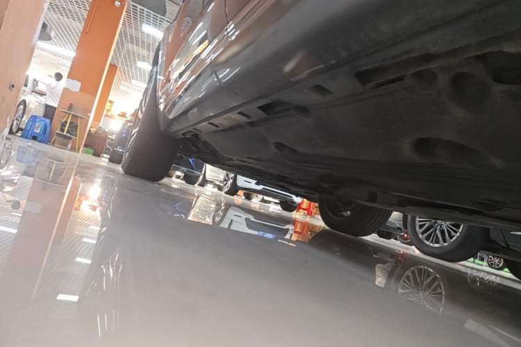 Used Land Rover Discovery Sport 2021 249 PS R-Dynamic HSE Luxury Custom Edition Left Side Sill