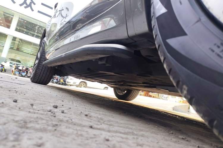 Used Land Rover Discovery Sport 2021 249 PS R-Dynamic HSE Luxury Custom Edition Right Side Sill