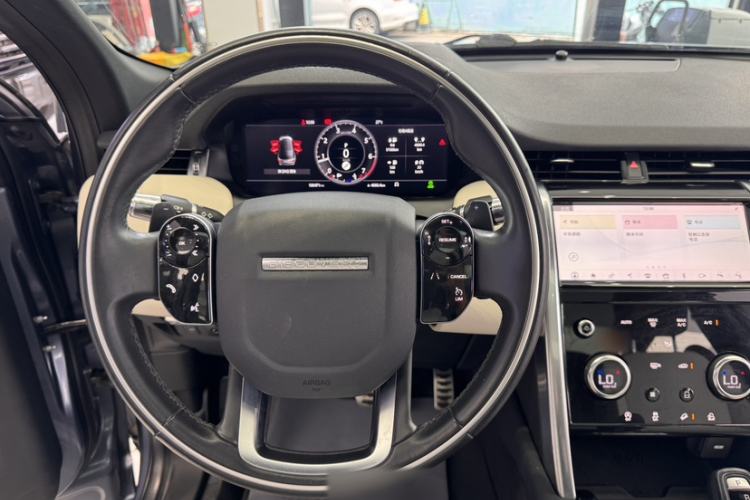 Used Land Rover Discovery Sport 2021 249 PS R-Dynamic SE Performance Tech Edition 5 Seats Steering Wheel