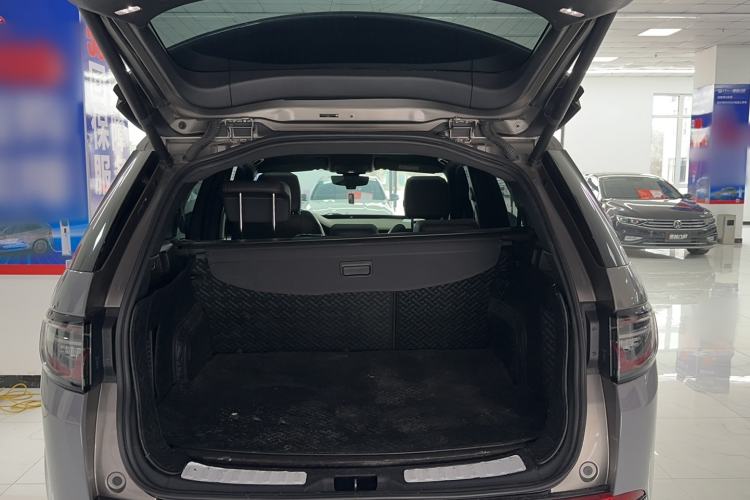Used Land Rover Discovery Sport 2021 249 PS R-Dynamic S Performance Edition Trunk
