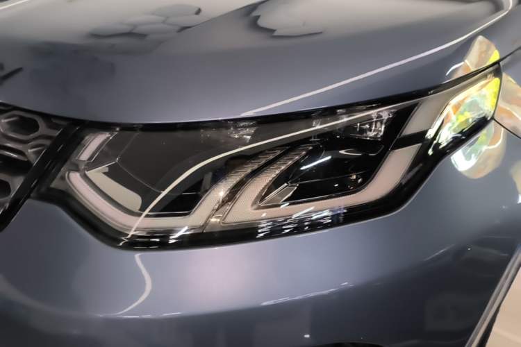 Used Land Rover Discovery Sport 2021 249 PS R-Dynamic S Performance Edition Left Front Headlight