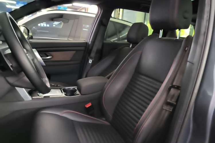 Used Land Rover Discovery Sport 2021 249 PS R-Dynamic S Performance Edition Left Front Seat