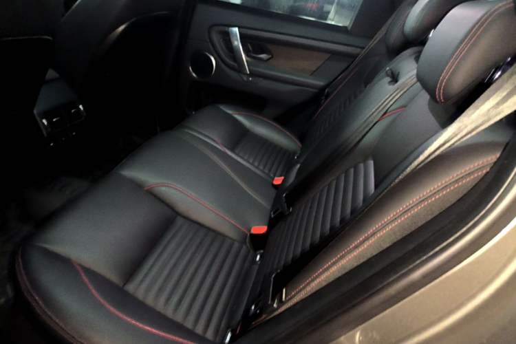 Used Land Rover Discovery Sport 2021 249 PS R-Dynamic S Performance Edition Left Rear Seat