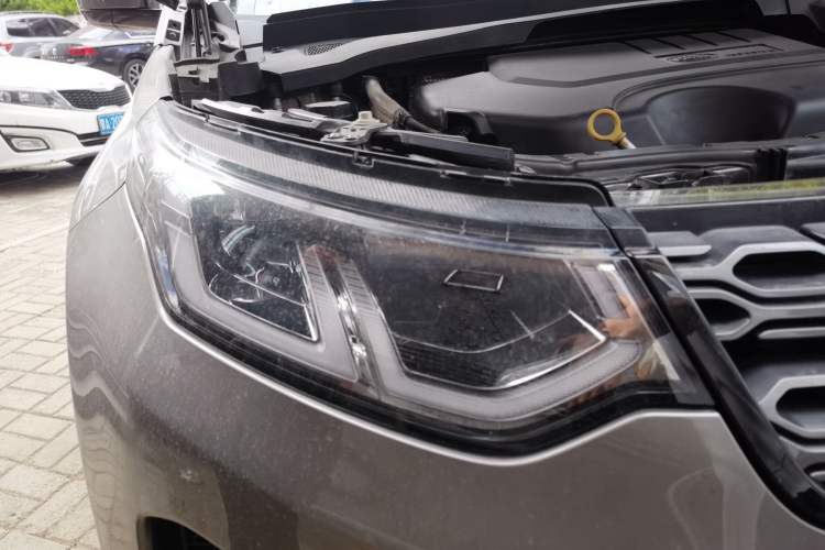 Used Land Rover Discovery Sport  Right Front Headlight
