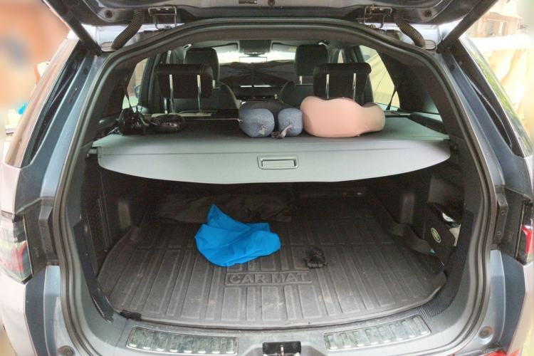 Used Land Rover Discovery Sport 2021 249 PS R-Dynamic SE Performance Tech Edition 5 Seats Trunk