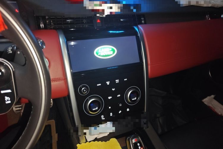 Used Land Rover Discovery Sport 2021 249 PS R-Dynamic S Performance Edition Audio And AC Panel