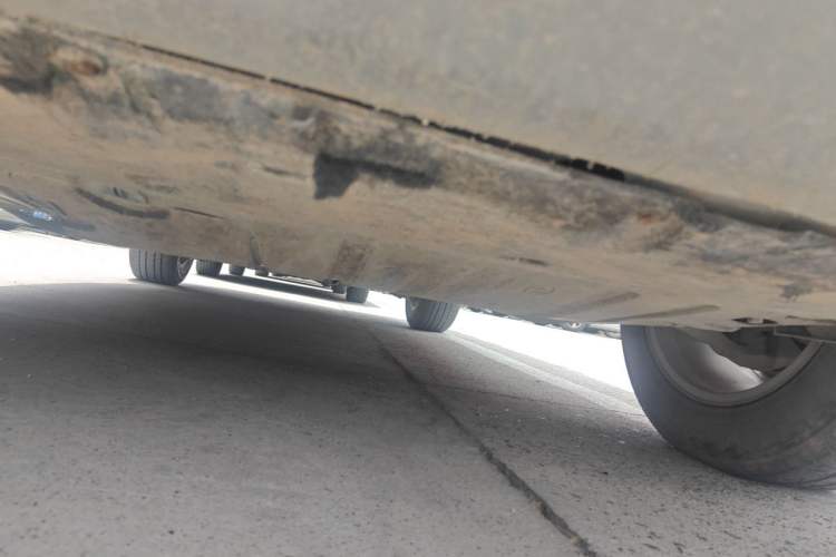 Used Land Rover Discovery Sport 2021 200 PS Family Edition Chassis Front