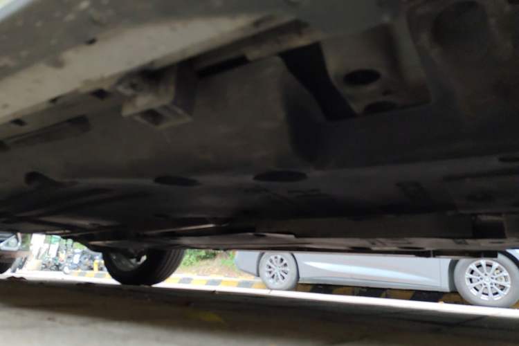 Used Land Rover Discovery Sport 2021 249 PS R-Dynamic S Performance Edition Chassis Front Right