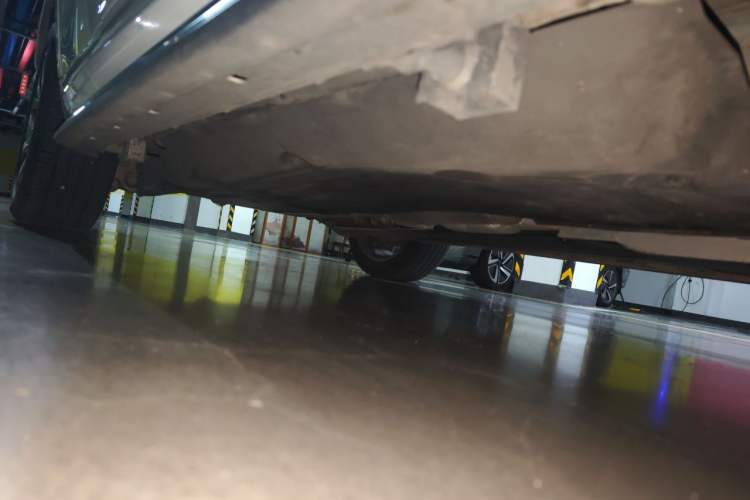 Used Land Rover Discovery Sport 2021 249 PS R-Dynamic S Performance Edition Chassis Front Right