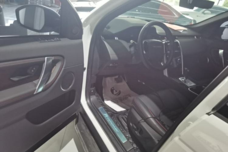 Used Land Rover Discovery Sport 2021 249 PS R-Dynamic S Performance Edition Driver Seat