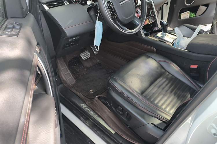 Used Land Rover Discovery Sport 2021 249 PS R-Dynamic SE Performance Tech Edition 5 Seats Driver Seat