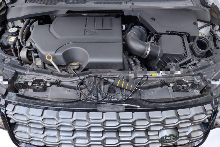 Used Land Rover Discovery Sport 2021 249 PS R-Dynamic S Performance Edition Engine Bay