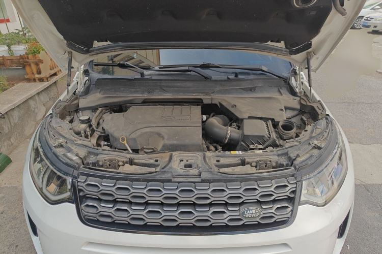 Used Land Rover Discovery Sport 2021 249 PS R-Dynamic HSE Luxury Custom Edition Engine Bay