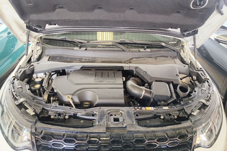 Used Land Rover Discovery Sport 2021 249 PS R-Dynamic S Performance Edition Engine Bay