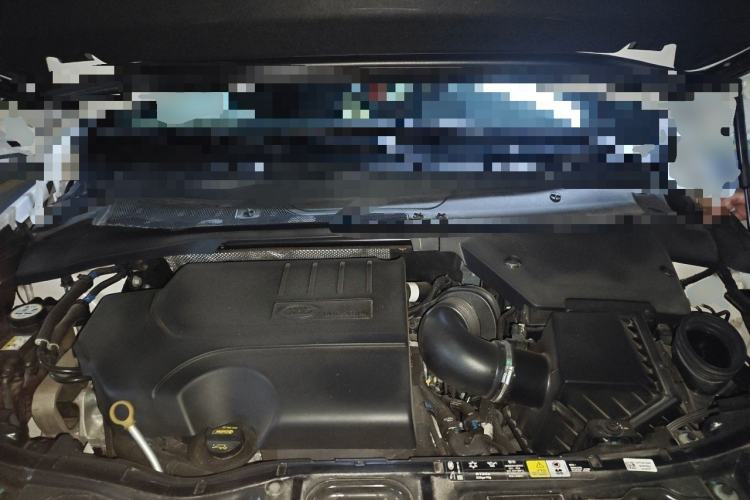 Used Land Rover Discovery Sport 2021 249 PS R-Dynamic S Performance Edition Engine Bay