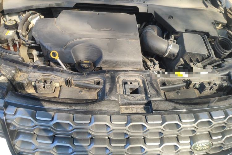 Used Land Rover Discovery Sport 2021 249 PS R-Dynamic S Performance Edition Engine Bay