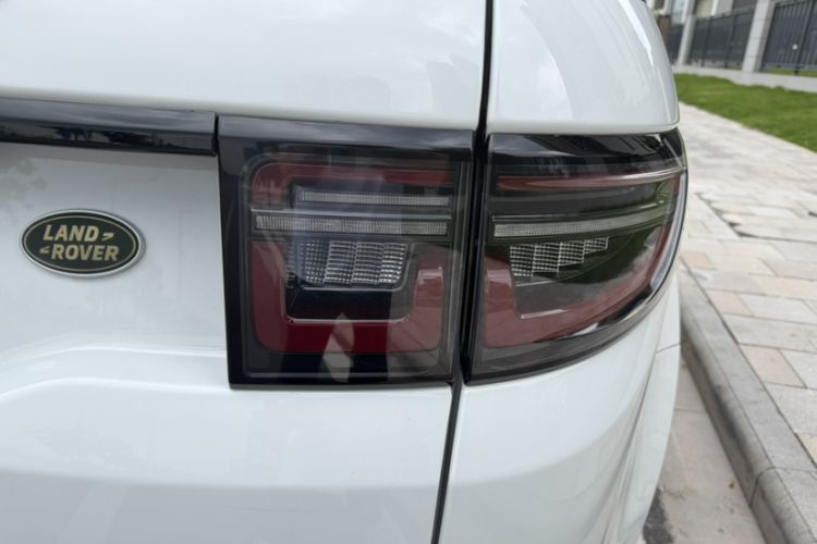 Used Land Rover Discovery Sport 2021 249 PS R-Dynamic SE Performance Tech Edition 5 Seats Exterior 1