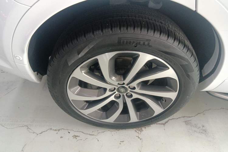 Used Land Rover Discovery Sport 2021 249 PS R-Dynamic SE Performance Tech Edition 5 Seats Exterior 5