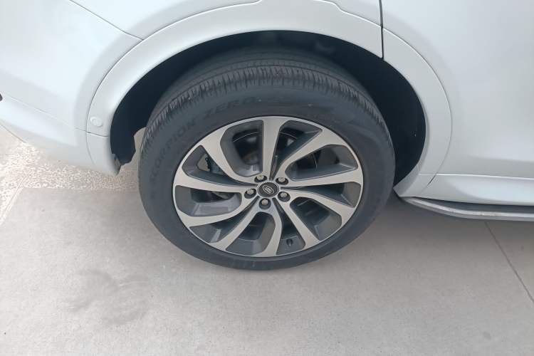 Used Land Rover Discovery Sport 2021 249 PS R-Dynamic SE Performance Tech Edition 5 Seats Exterior 5