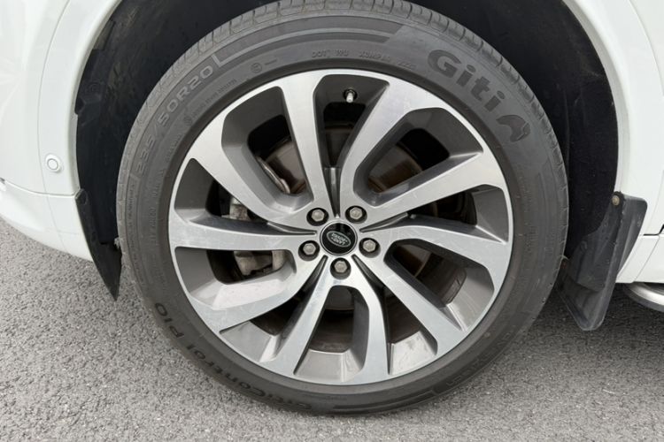 Used Land Rover Discovery Sport 2021 249 PS R-Dynamic SE Performance Tech Edition 5 Seats Exterior 6