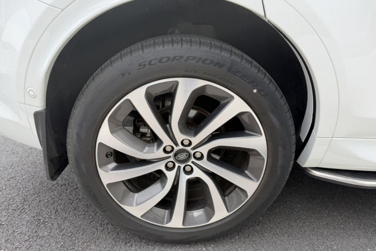 Used Land Rover Discovery Sport 2021 249 PS R-Dynamic SE Performance Tech Edition 5 Seats Exterior 8