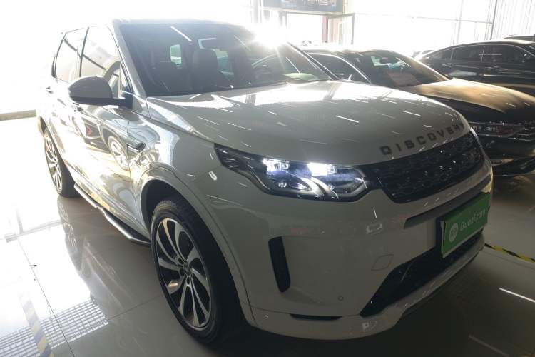 Used Land Rover Discovery Sport 2021 249 PS R-Dynamic S Performance Edition Front Right 45 Deg