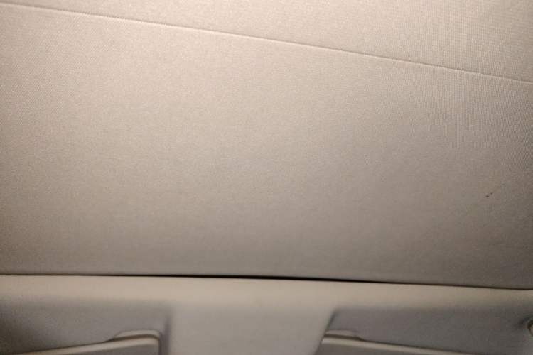 Used Land Rover Discovery Sport 2021 200 PS Family Edition Headliner