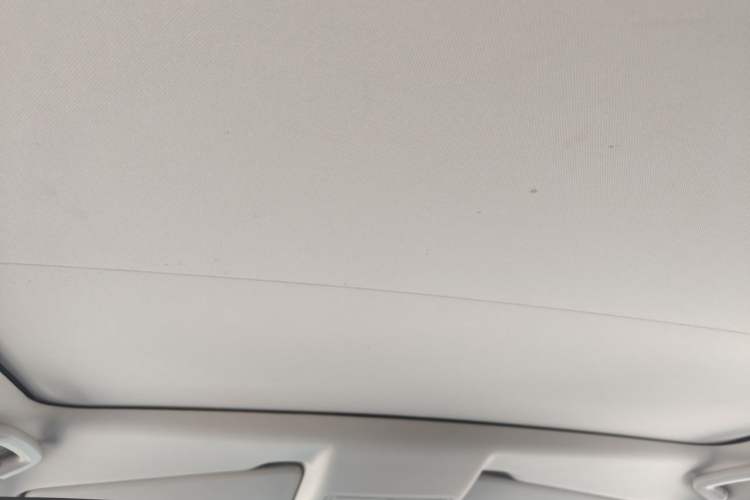 Used Land Rover Discovery Sport 2021 200 PS Family Edition Headliner