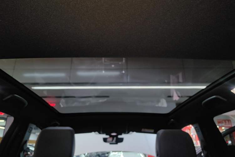Used Land Rover Discovery Sport 2021 249 PS R-Dynamic S Performance Edition Headliner