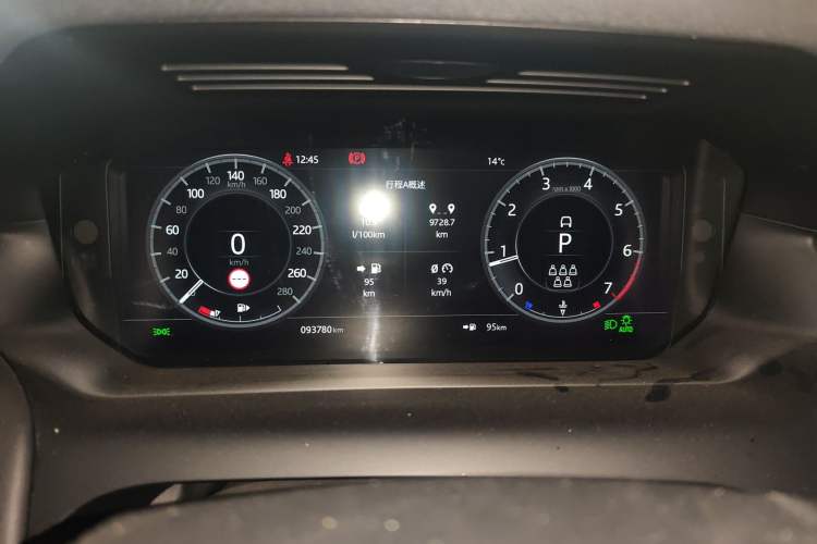 Used Land Rover Discovery Sport 2021 249 PS R-Dynamic HSE Luxury Custom Edition Instrument Cluster