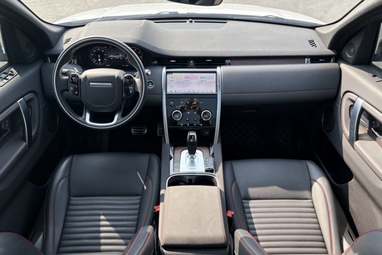 Used Land Rover Discovery Sport 2021 249 PS R-Dynamic S Performance Edition Interior 3