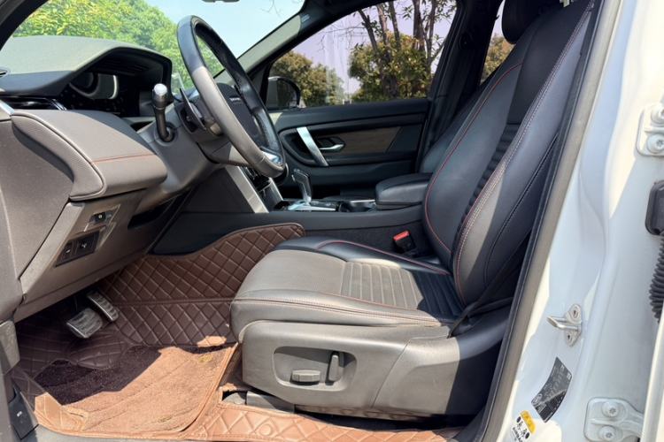 Used Land Rover Discovery Sport 2021 249 PS R-Dynamic S Performance Edition Interior 3