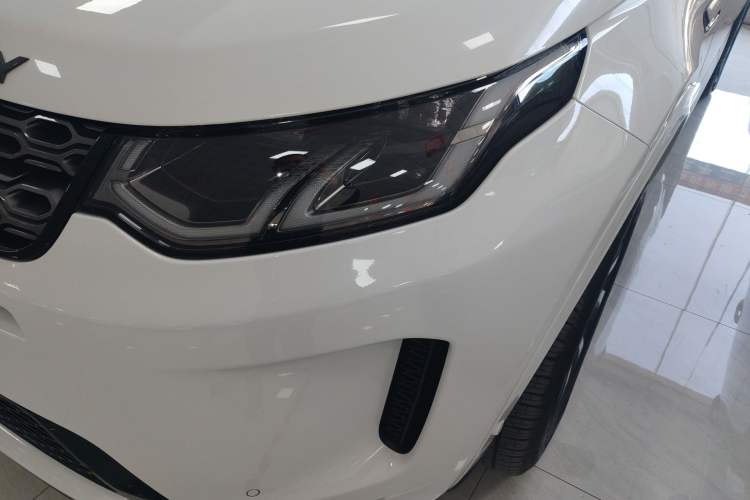 Used Land Rover Discovery Sport 2021 249 PS R-Dynamic SE Performance Tech Edition 5 Seats Left Front Headlight