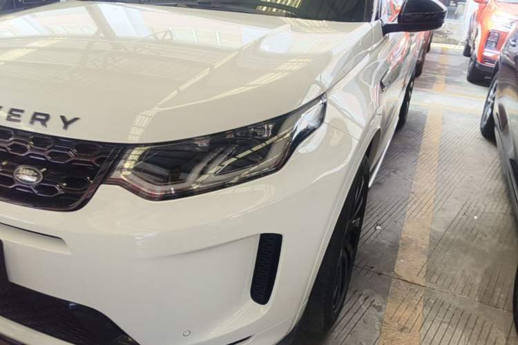 Used Land Rover Discovery Sport 2021 249 PS R-Dynamic S Performance Edition Left Front Headlight